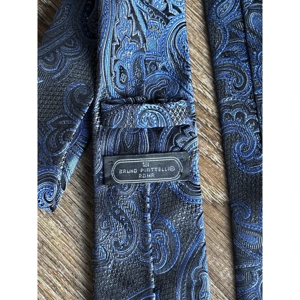 Bruno Piattelli Tie Silk Blue Gray Black Paisley‎ 2.25
